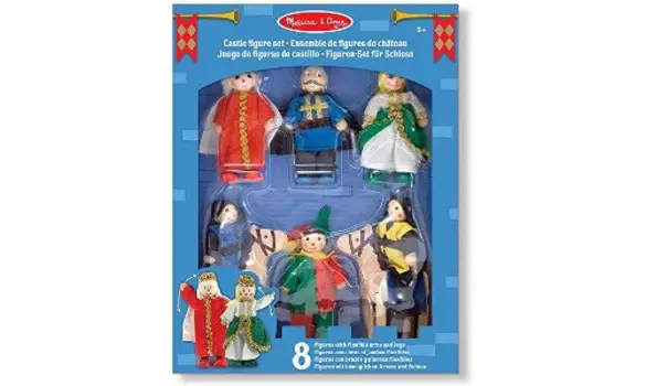 CASTLE WOODEN FIGURE SET